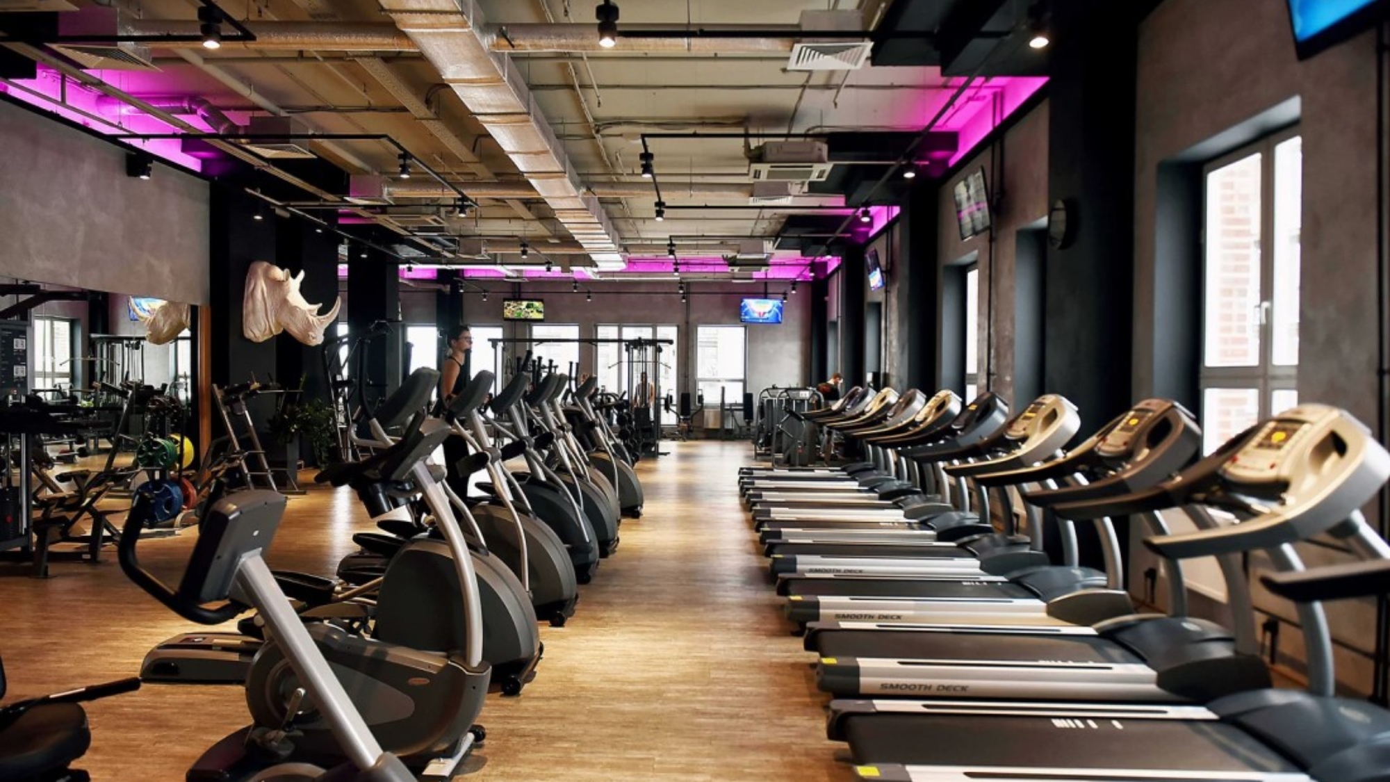 top-reasons-to-keep-gym-surfaces-clean